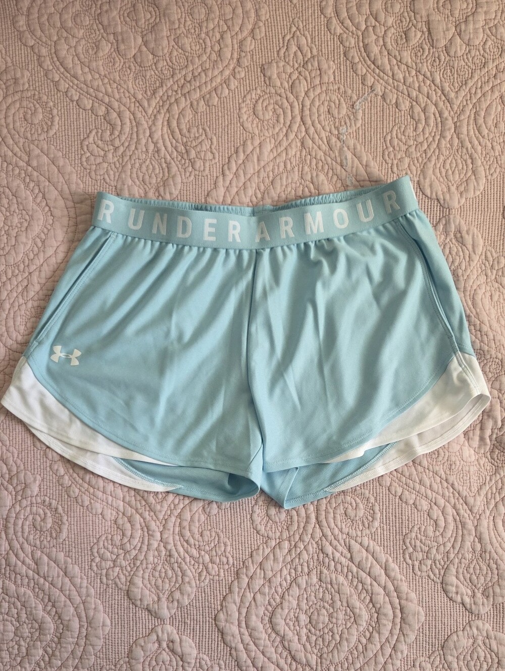 NWT Under Armour Women's Play Up 3.0 Twist | Size Medium | Blue White